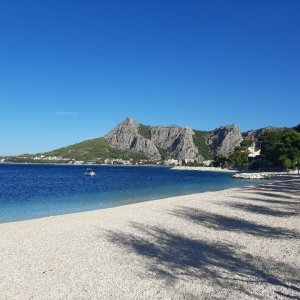 Dalmatien: OMIS > Strand