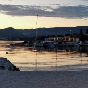 Dalmatien: CIOVO > Papaya Beach