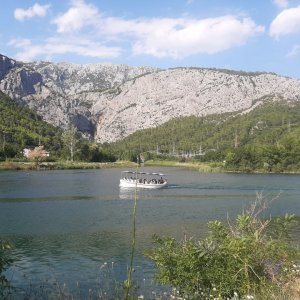 Dalmatien : OMIS > Berg und Tal
