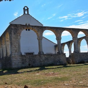 Istrien: BATVACI bei Rovinj > Wallfahrtskirche Sv. Foška