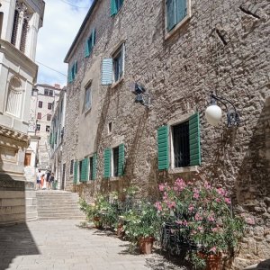 Dalmatien: Šibenik> Altstadt> Steinhaus