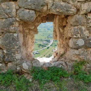 Dalmatien: VRLIKA > Festung Prozor grün.jpg