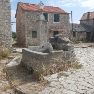 Dalmatien: MILNA > alte Ölmühle