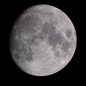 Mond über Kaštel Kambelovac.jpg