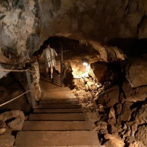15_Kotlenice Höhle Vranjaca.jpg