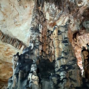 18_Kotlenice Höhle Vranjaca.jpg