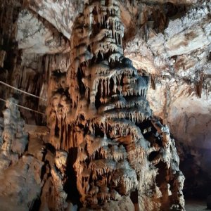 19_Kotlenice Höhle Vranjaca.jpg