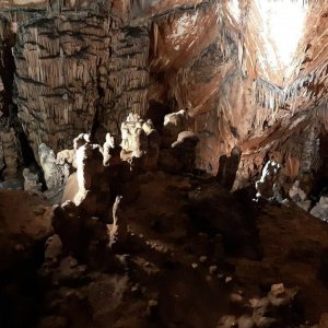 35_Kotlenice Höhle Vranjaca.jpg