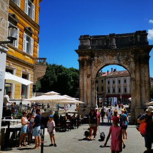 Pula Altstadt