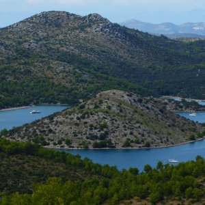 Dalmatien: DUGI OTOK > Telascica > Insel auf Insel