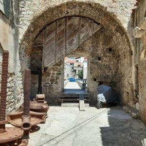 Durchblick Kastela 5.jpg