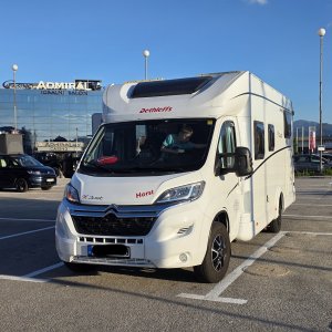 Lesce SLO Parkplatz