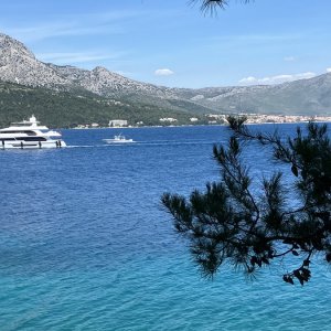 Blick von Korcula nach Orebic