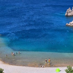 Tatinja Beach Karlobag KLEIN.jpg
