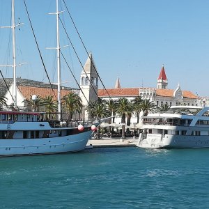 Dalmatien: Trogir> Hafen