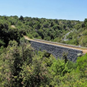 Mitteldalmatien: INSEL BRAC > Franz-Josefs-Brücke bei Lozisca