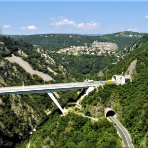 Kvarner: RIJEKA > Autobahnbrücke.JPG