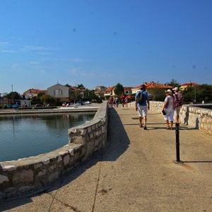 Dalmatien: NIN > steinerne Brücke
