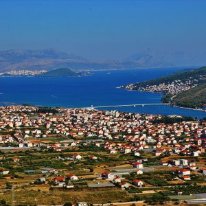Dalmatien: TROGIR >Blick auf die Bucht