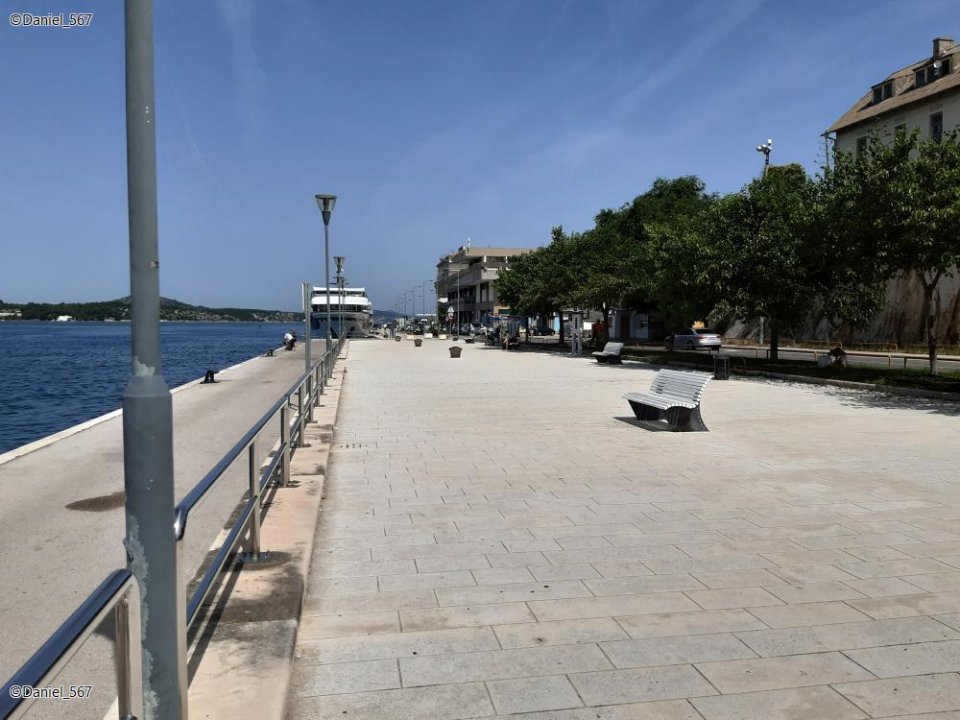 04_Schifffahrt Sibenik Zirje.jpg