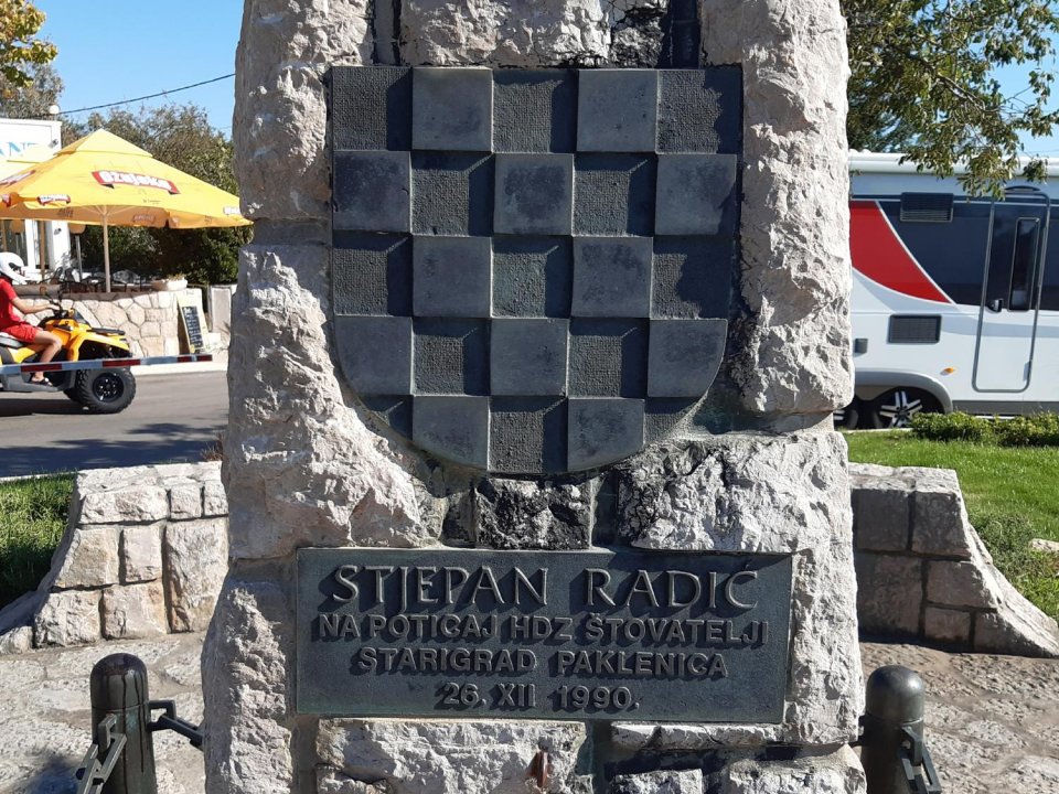 10 Starigrad-Paklenica.jpg