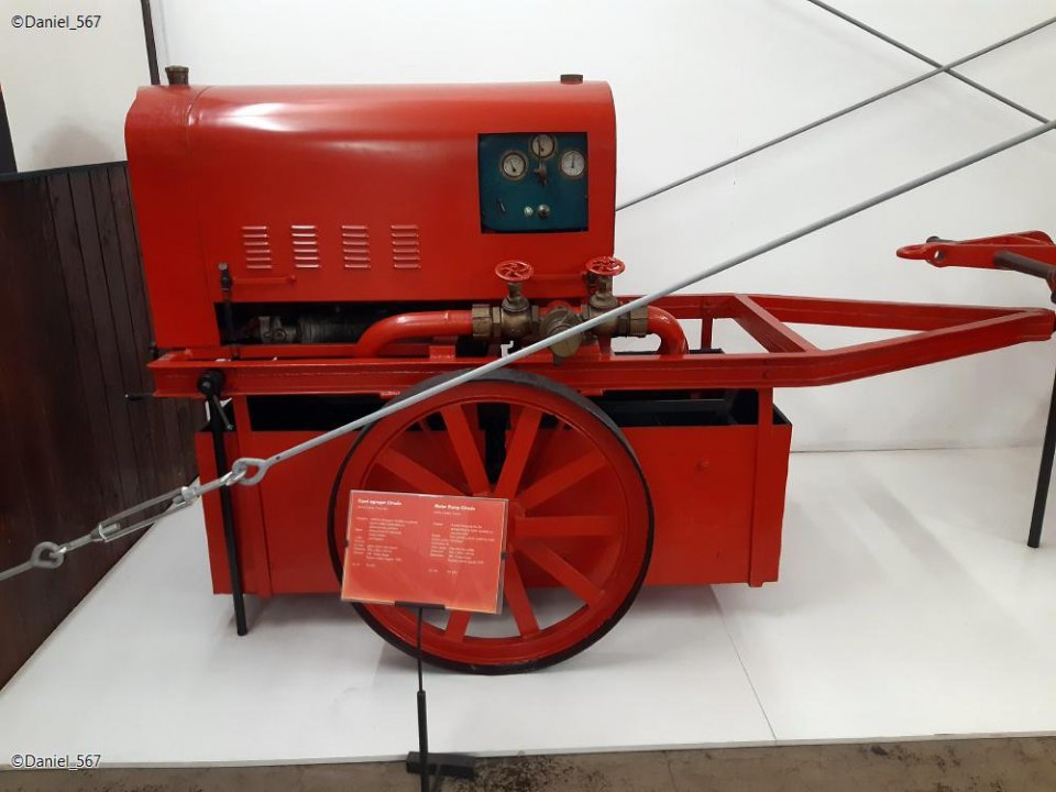 12_Tesla-Museum Zagreb.jpg