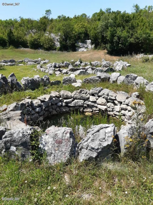 25_Rimski bunari Nisko.jpg