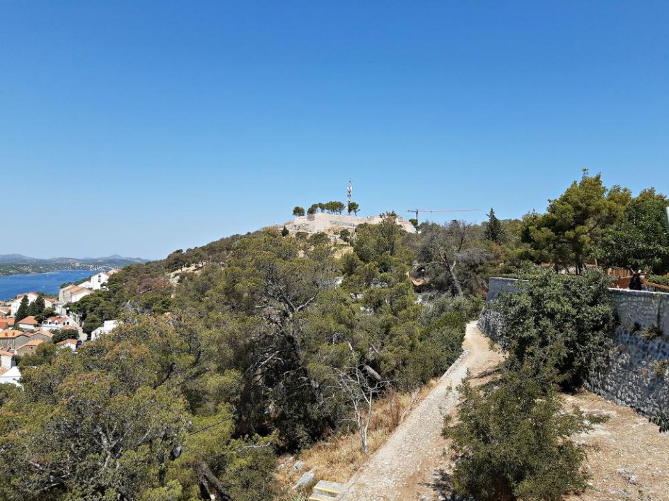 59_Sibenik Festung Baron.jpg