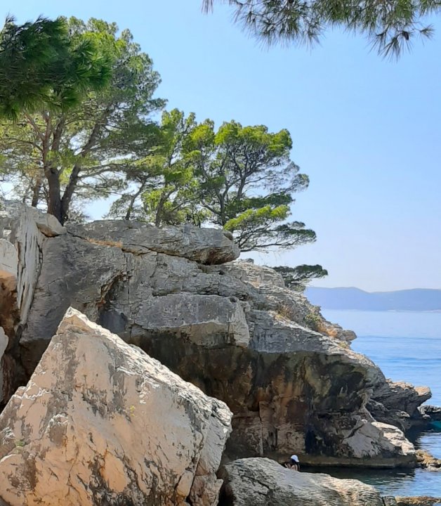 Dalmatien: BRELA > Strandspaziergang