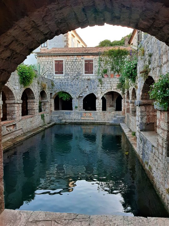 Dalmatien: INSEL HVAR > Fischteiche