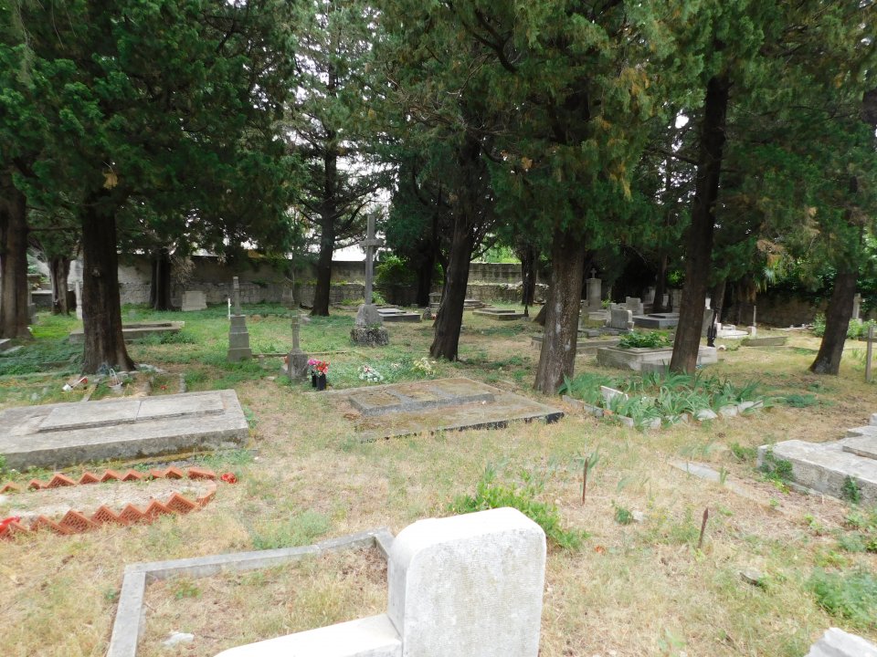 Dalmatien: Kastel Kambelovac> Friedhof
