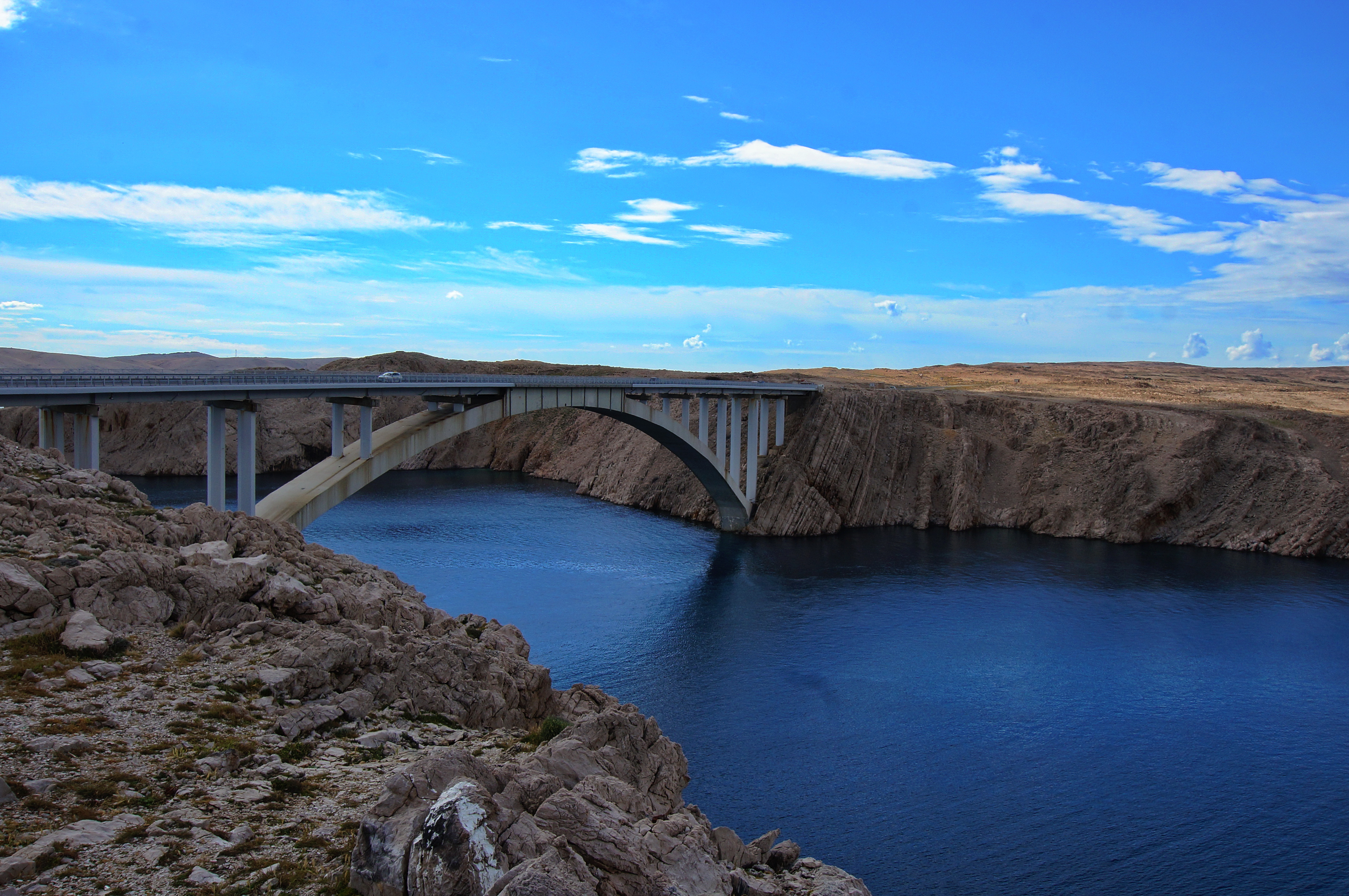 Dalmatien: Pag > Brücke