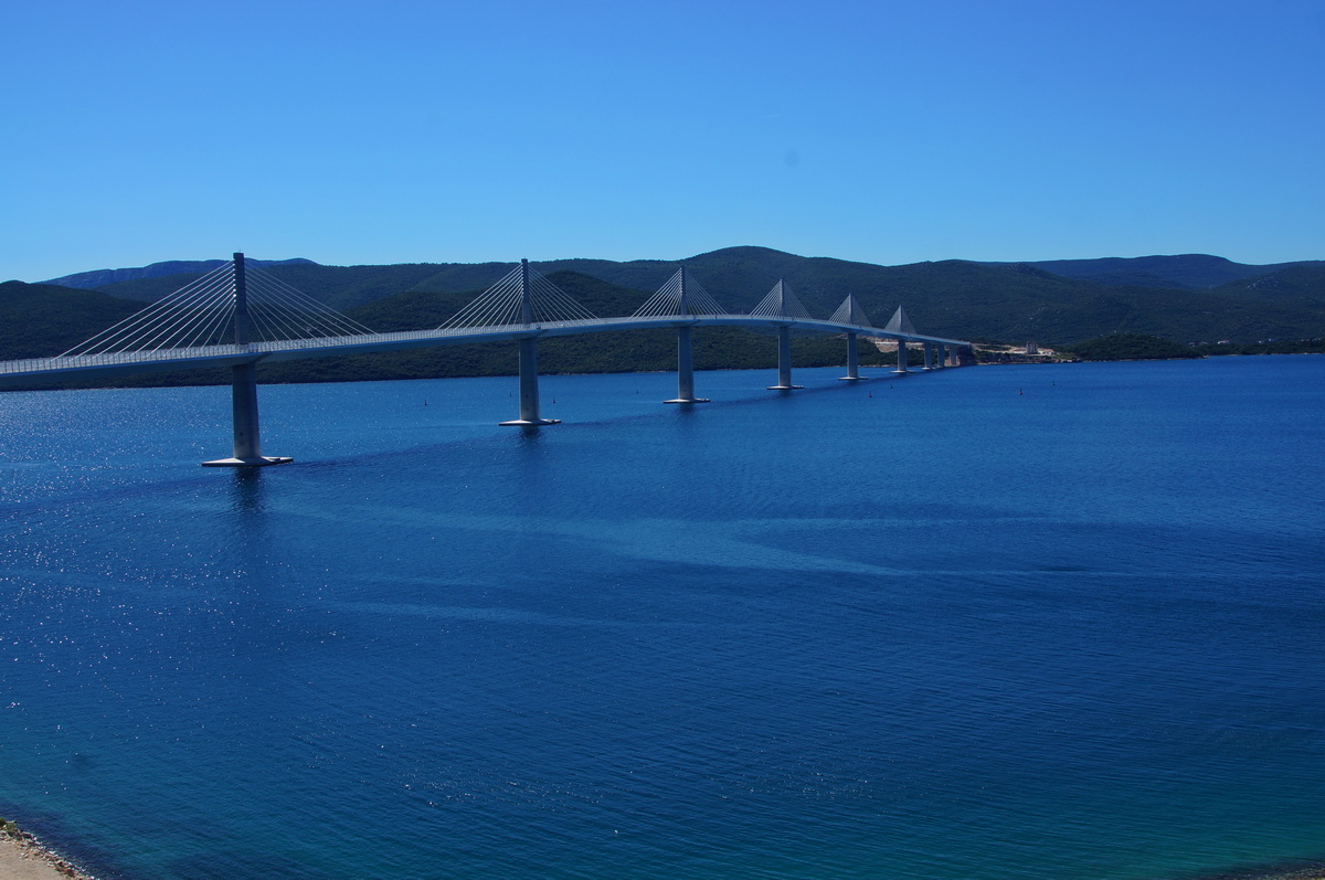 Dalmatien: PELJESAC > Brücke