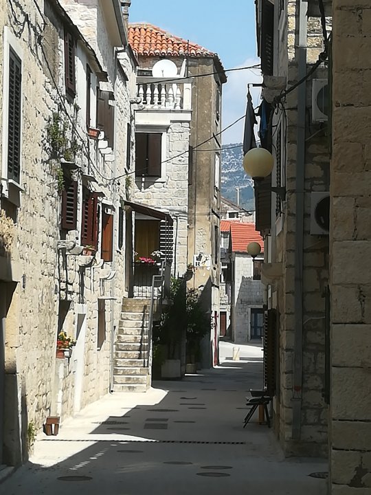 Dalmatien: Split> Kastela> Gasse