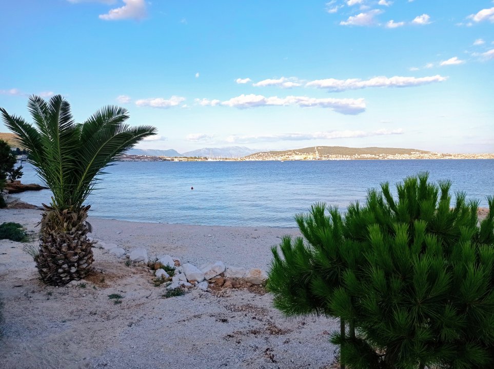 Dalmatien: Trogir> Seget Donji> Blick nach Trogir