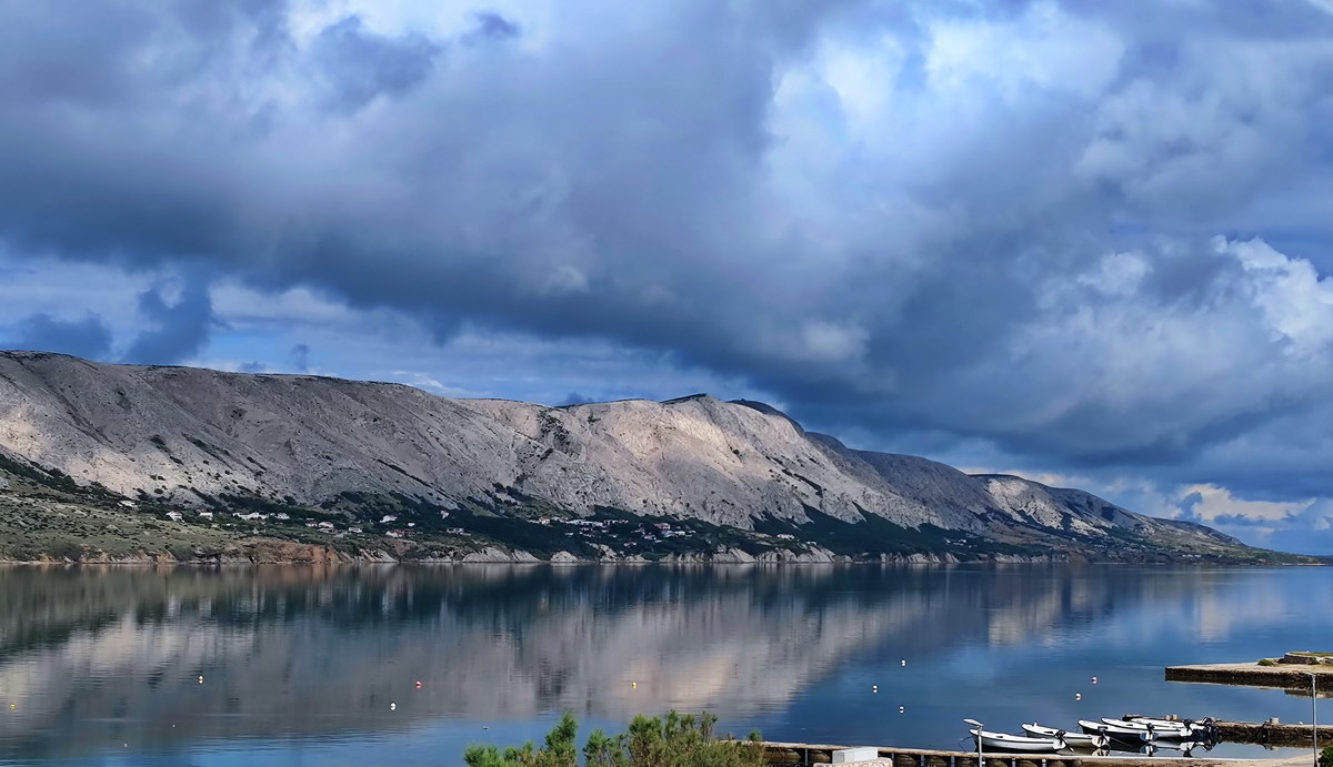 Dalmatiten: Stadt PAG > Wolken