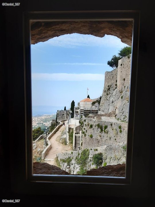 Durchblick Klis 3.jpg