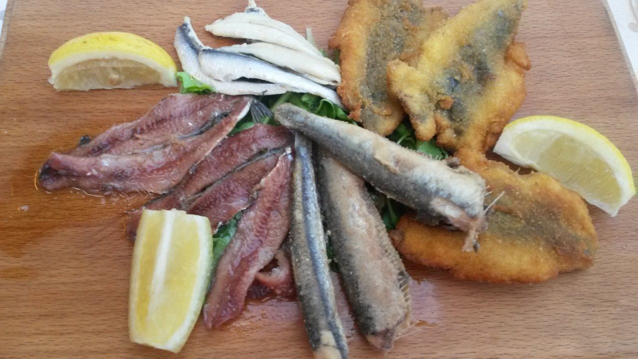 Istrien: FAZANA > Sardellen