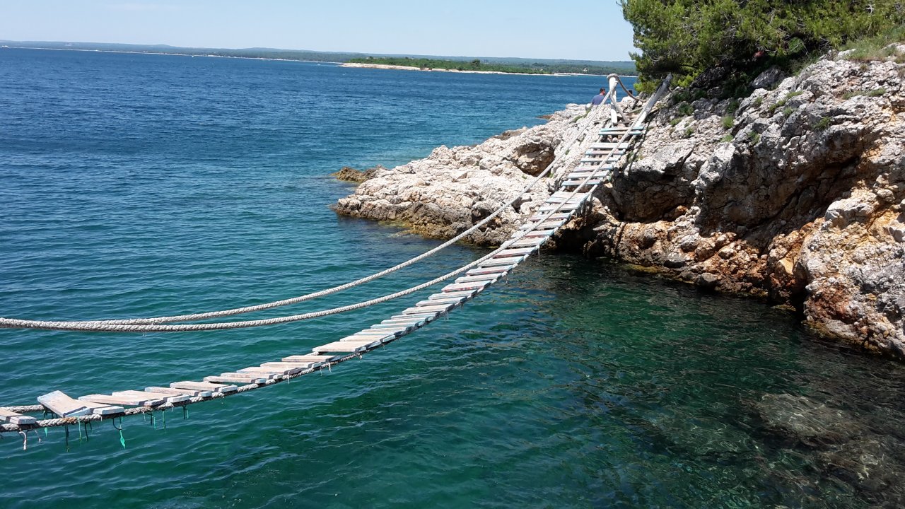 Istrien> Fort Punta Christo> Hängebrücke