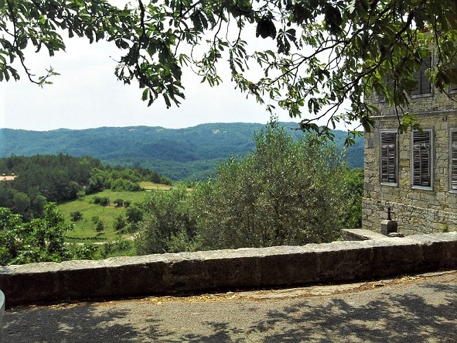 Istrien HUM Ansicht 4.JPG