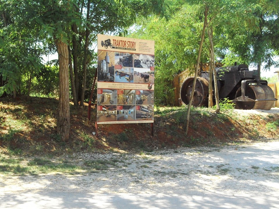 Istrien NOVA VAS Traktor Story 1.JPG