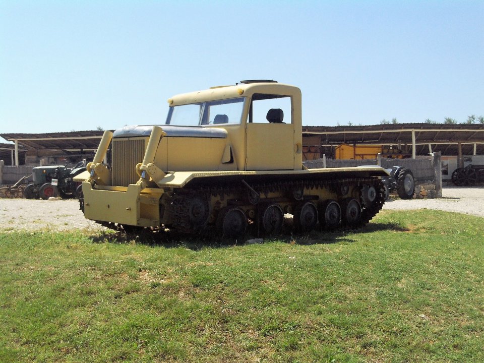 Istrien NOVA VAS Traktor Story 5.JPG