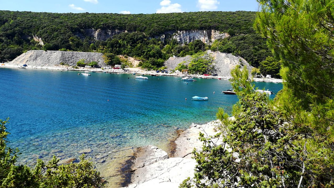 Istrien: RAKAIJ > Badebucht