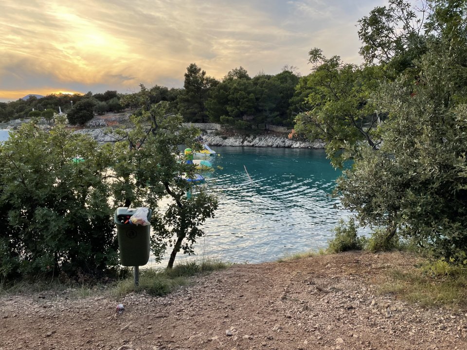 Krk - PINEZICI - Badebucht