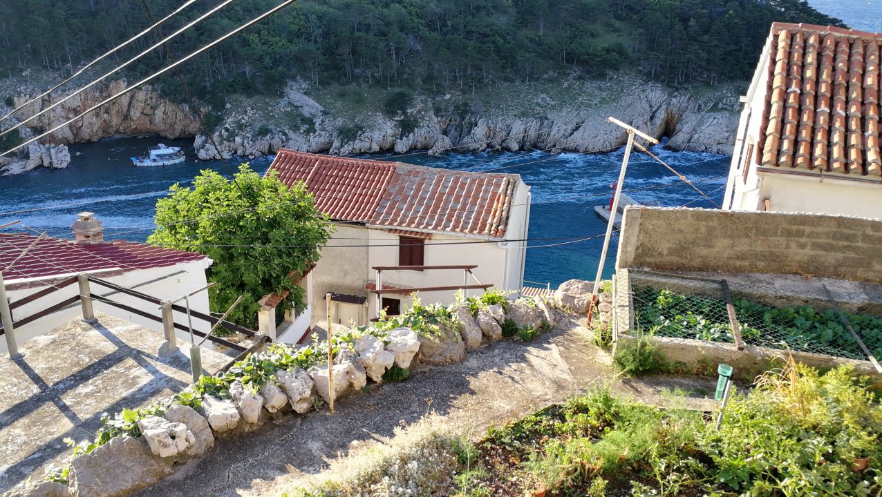 Krk: Vrbnik > Blick auf den Hafen