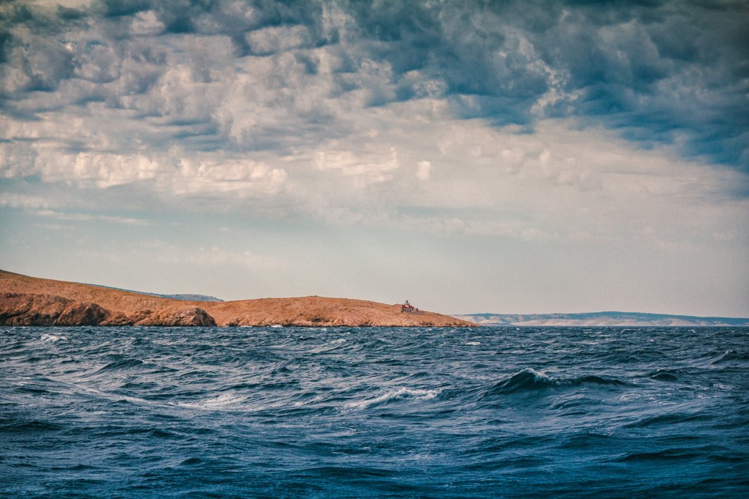 Kvarner: ADRIA > zwischen Baska und der Insel Prvic