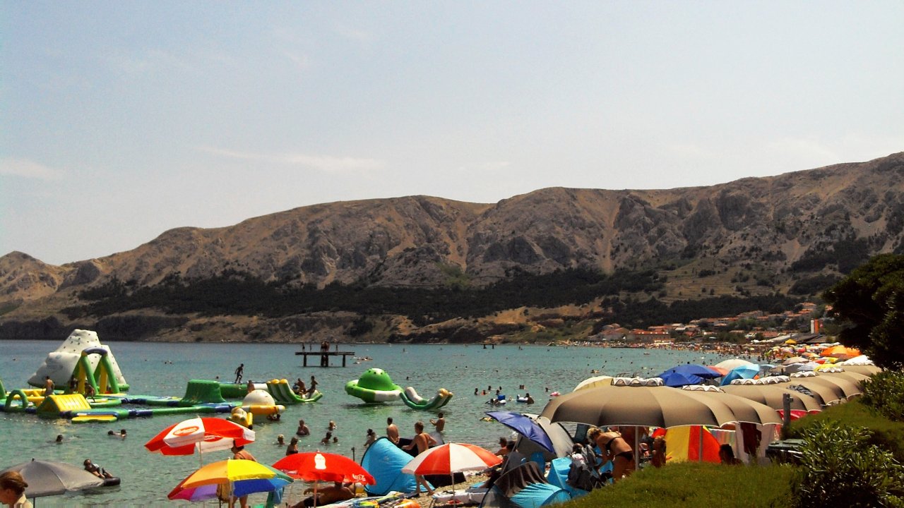 Kvarner: BASKA auf Insel Krk > Strand