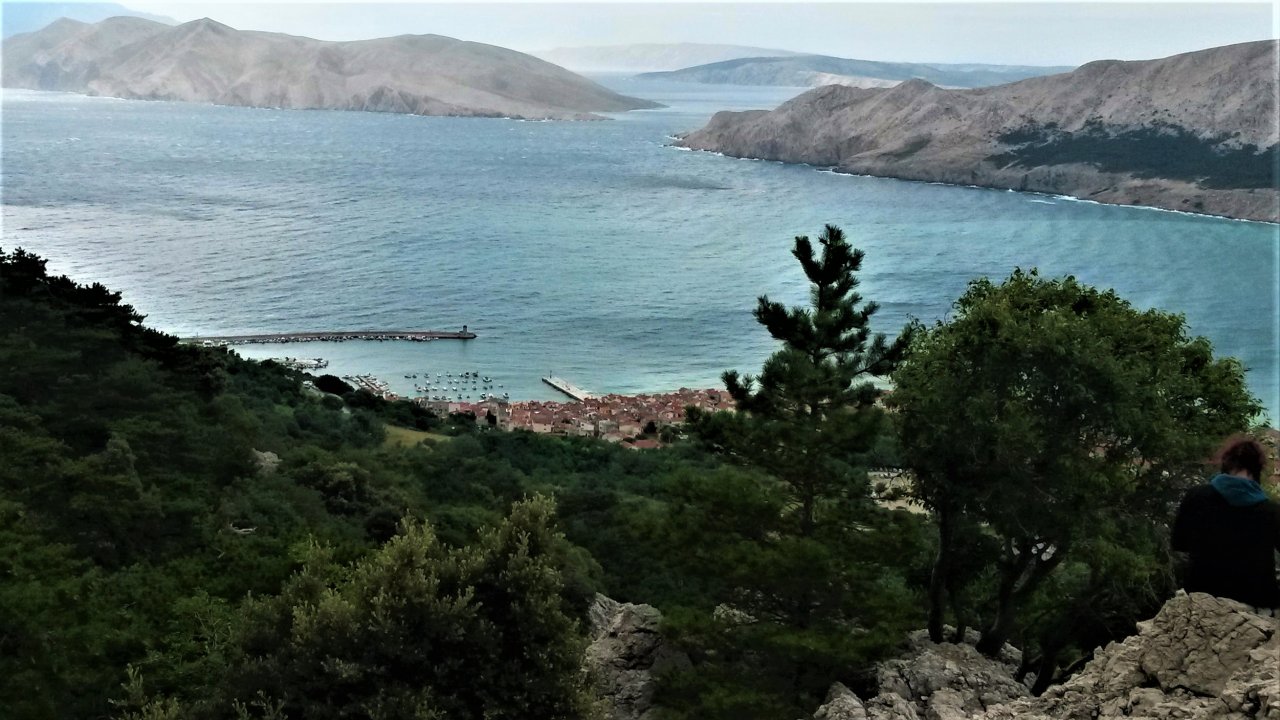 Kvarner: INSEL KRK > Berge, Landschaft und Meer in Baska