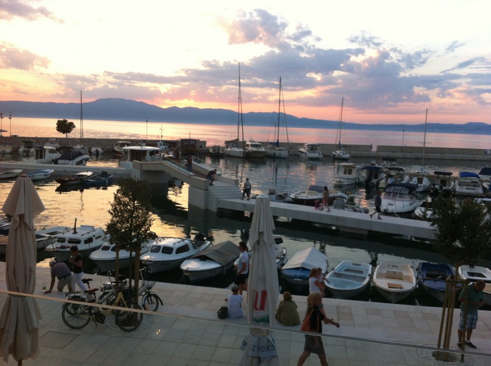 KVARNER: Krk> Njivice> Hafen