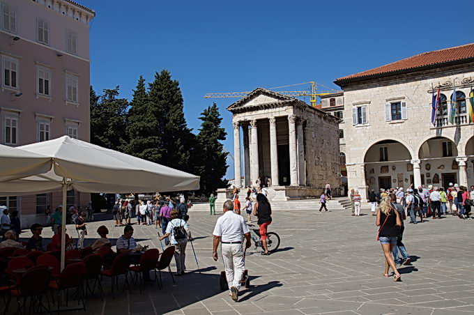 DSC08104-1.jpg